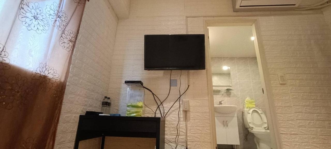 Ez Stay 西門邑居 Taipei Exteriör bild
